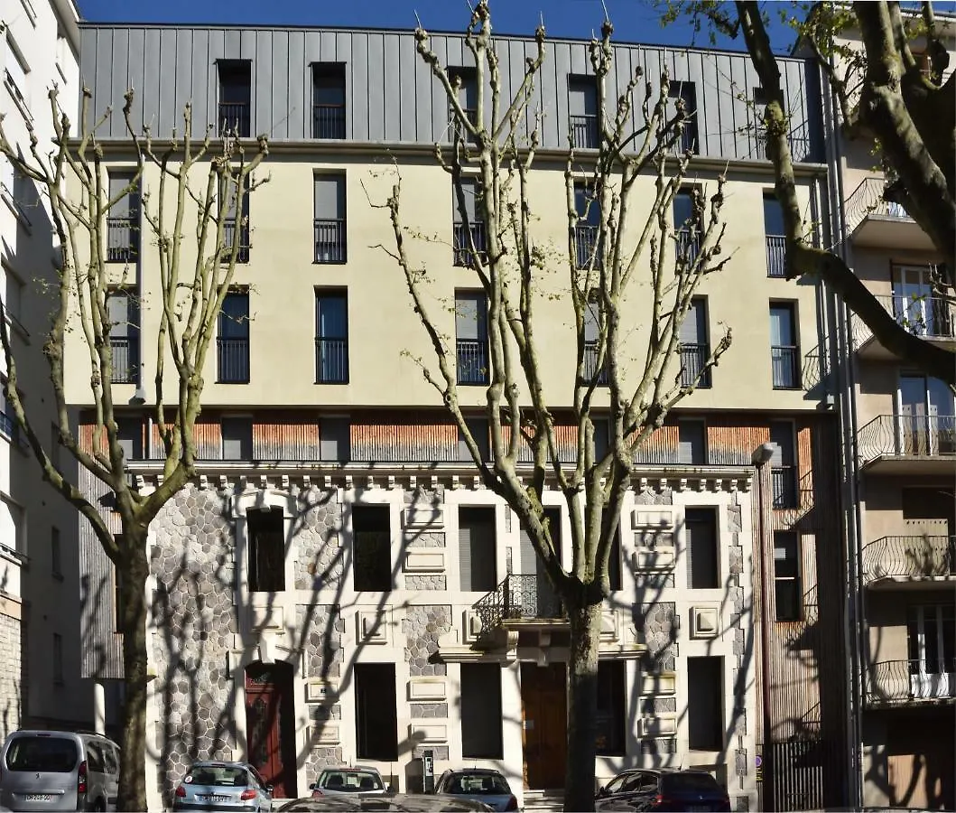 Appartement T4 Vue Unique Rodez Apartment